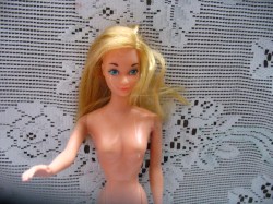 70 BARBIE RED DRESS_04